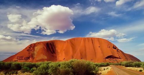 Uluru.jpg